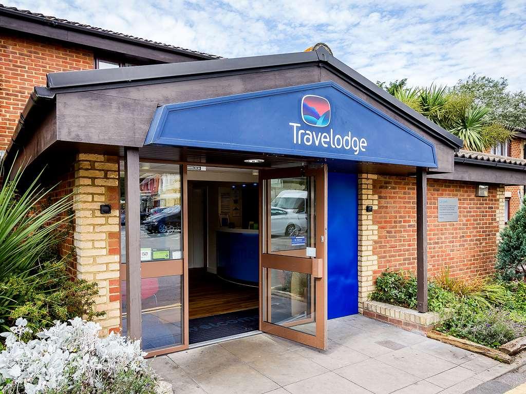 Travelodge London Wimbledon Morden Morden  Exterior photo