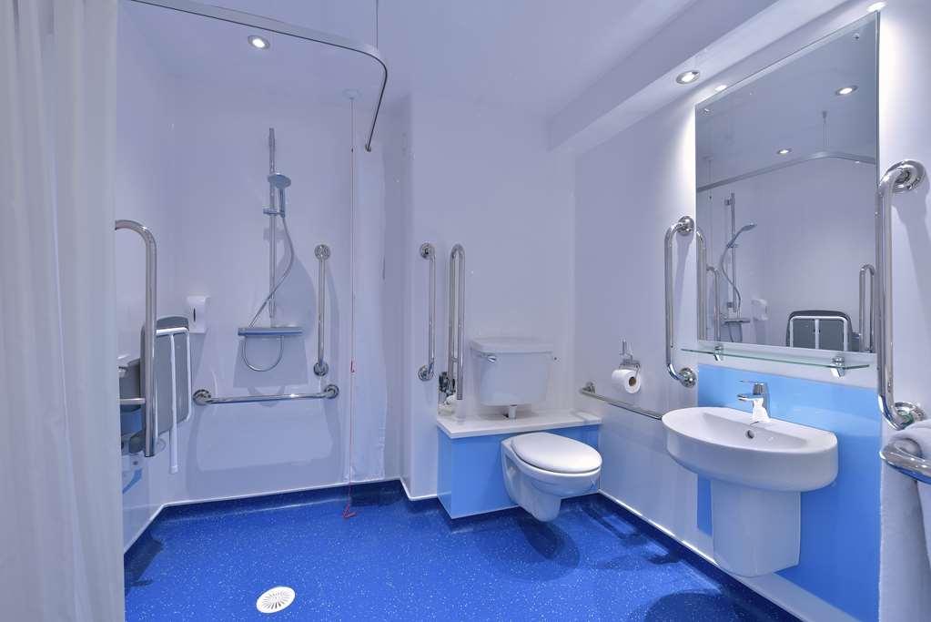 Travelodge London Wimbledon Morden Morden  Room photo