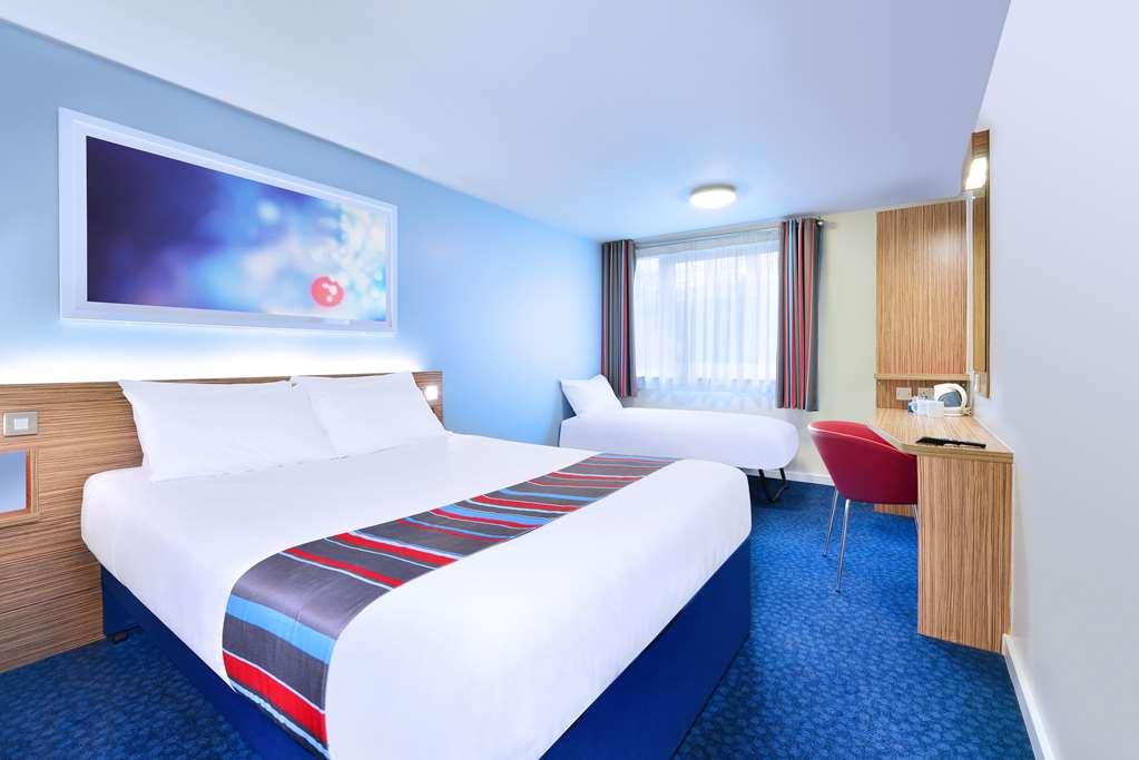 Travelodge London Wimbledon Morden Morden  Room photo